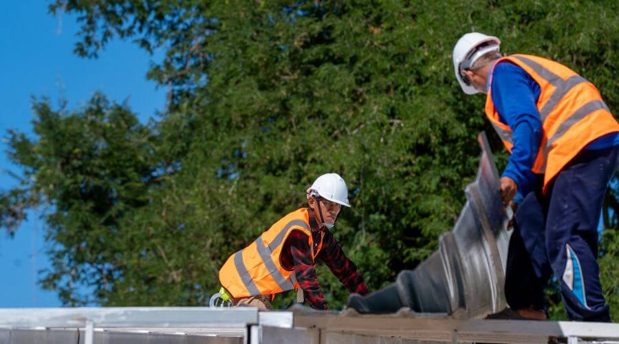 Roof maintenance in Davis, SD